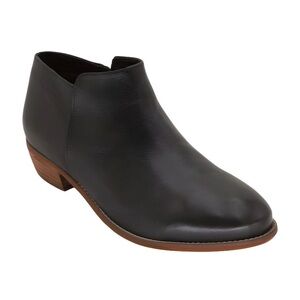 Soft walk Black Leather Ankle Boots, 11W